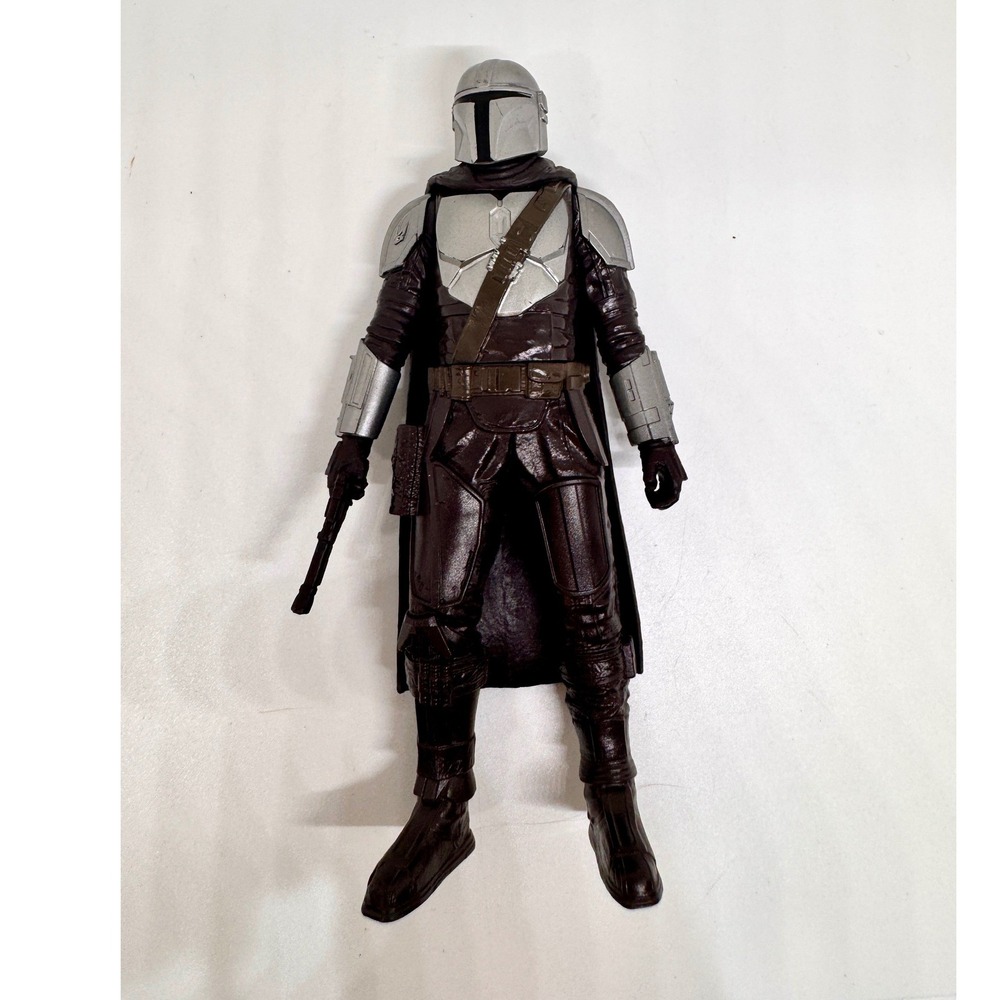 Star Wars The Mandalorian Din Djarin Action Figure Beskar Armor Hasbro 6 Inch